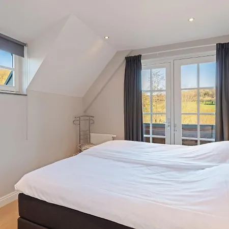 Enticing In With Garden Apartment Slenaken